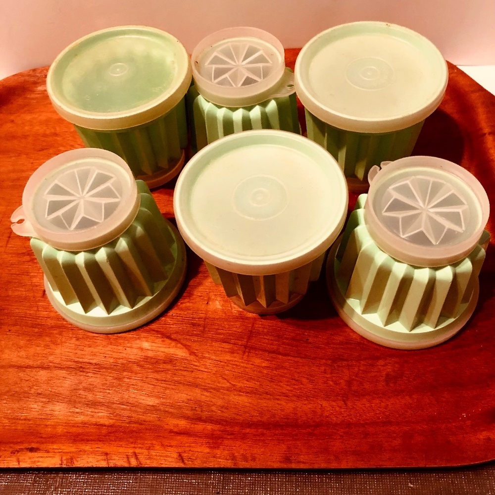 Retro 70’s Tupperware Mint green Jel-ette molds, 4 oz jello molds with lids
